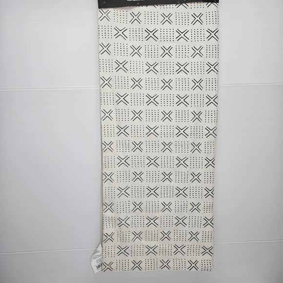 Marlo Lorenz  Mudcloth Table Runner Geometric Cotton NWT 16 x 80 Cream & Black - Picture 4 of 9
